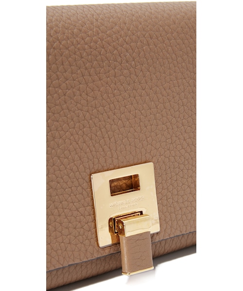 MICHAEL KORS（マイケルコース）の「Michael Kors Collection Bancroft Continental Wallet（財布・レディース・Brown・One Size）」の3枚目の写真