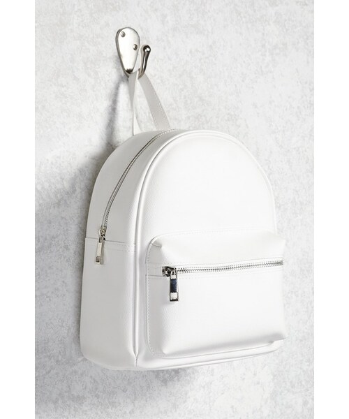 FOREVER 21（フォーエバー トゥエンティーワン）の「FOREVER 21+ Faux Leather Backpack（バックパック/リュック・レディース・Black/Blue/White・ONE SIZE）」の14枚目の写真