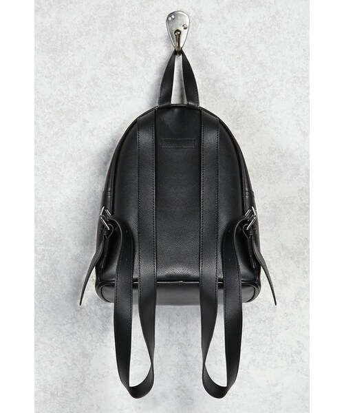 FOREVER 21（フォーエバー トゥエンティーワン）の「FOREVER 21+ Faux Leather Backpack（バックパック/リュック・レディース・Black/Blue/White・ONE SIZE）」の8枚目の写真