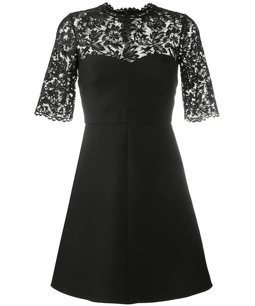 ヴァレンティノ（VALENTINO）の黒のシルクレースミニドレス ヴァレンティノ（VALENTINO）の黒のシルクレースミニドレス