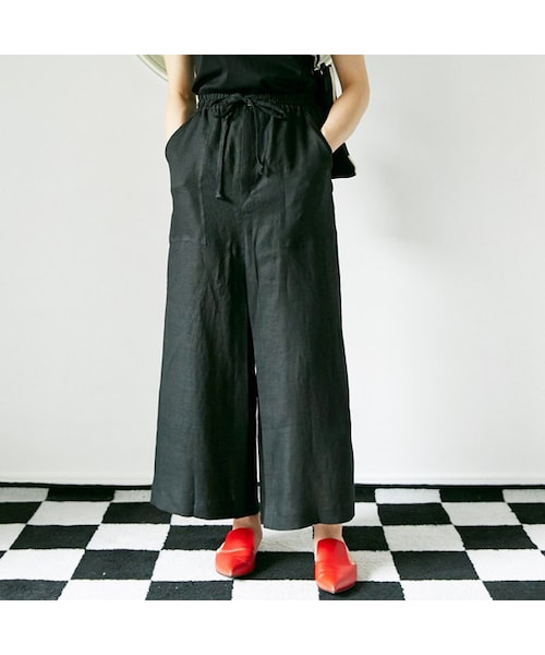 L'Ancre(アンカー)の「L'Ancre (アンカー)リネン ニュートロンイージー ベイカーパンツ(その他パンツ・レディース・ブラック/キャメル・38(M))」の1枚目の写真