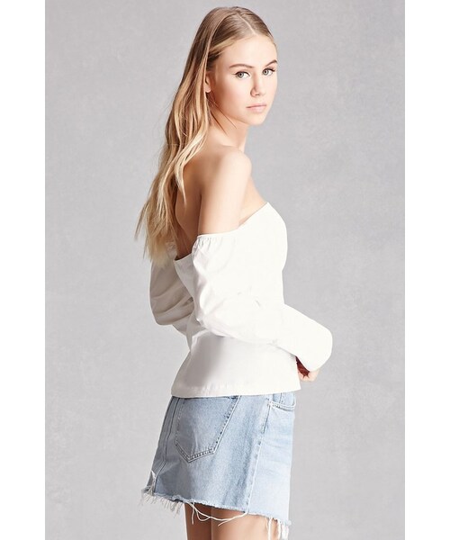FOREVER 21(フォーエバー トゥエンティーワン)の「FOREVER 21+ Off-the-Shoulder Crop Top(シャツ/ブラウス・レディース・White・S/M/L)」の2枚目の写真