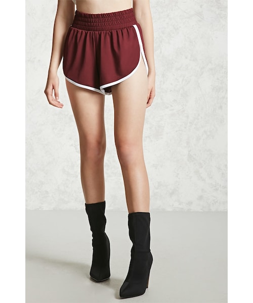 FOREVER 21（フォーエバー トゥエンティーワン）の「ハイ