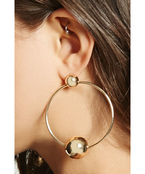 FOREVER 21（フォーエバー トゥエンティーワン）の「FOREVER 21+ Beaded Hoop Earrings（イヤリング・レディース・Gold/Silver・ONE SIZE）」の3枚目の写真