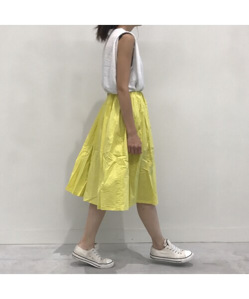 copine(コピン)の「ミモレ丈タック入りコットンカラースカート(2color)【クリックポスト対象商品】(スカート・レディース・その他)」の2枚目の写真