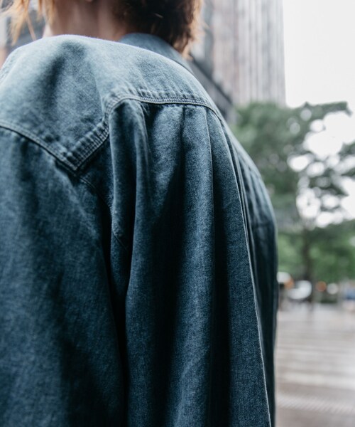 LIDNM（リドム）の「ケミカルウォッシュオープンカラーシャツ（シャツ/ブラウス・メンズ・ブルー・S, M, L）」の4枚目の写真