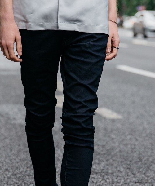 LIDNM（リドム）の「iSKOハイストレッチスキニー（デニムパンツ・メンズ・インディゴ・27, 29, 31）」の4枚目の写真