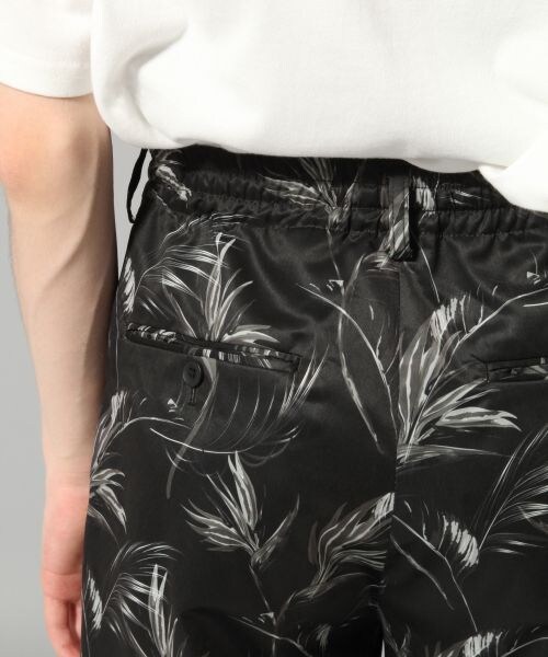 HARE（ハレ）の「ボタニカルイージーパンツ（パンツ・ブラック/ベージュ）」の10枚目の写真