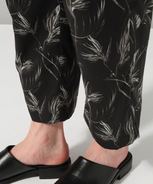 HARE（ハレ）の「ボタニカルイージーパンツ（パンツ・ブラック/ベージュ）」の9枚目の写真