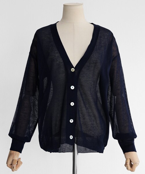 DHOLIC（ディーホリック）の「フロントボタンVネックシア―ニットカーディガン（カーディガン/ボレロ・レディース・FREE）」の4枚目の写真