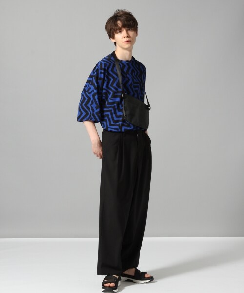 HARE(ハレ)の「キカガクガラカットソー(トップス・オフホワイト/ベージュ/ブルー)」の8枚目の写真