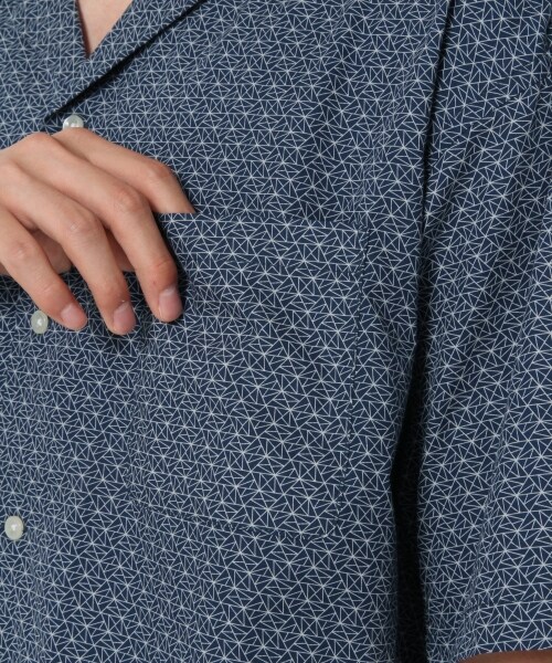 RAGEBLUE（レイジブルー）の「幾何学柄オープンカラーシャツ（トップス・ホワイト/ネイビー）」の8枚目の写真