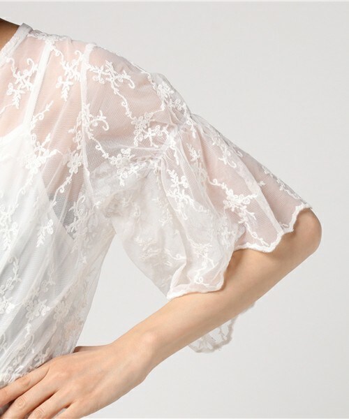 archives（アルシーヴ）の「Backリボンフレア袖OP(5分袖)×インナー（ワンピース・レディース・オフホワイト/ブラック・MEDIUM）」の8枚目の写真