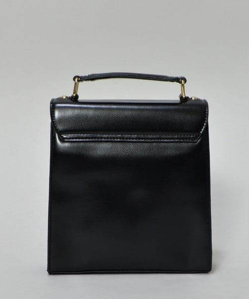 archives（アルシーヴ）の「ガラスPUスクエアショルダーバック（ショルダーバッグ・レディース・ブラック/グリーン/キャメル・MEDIUM）」の6枚目の写真