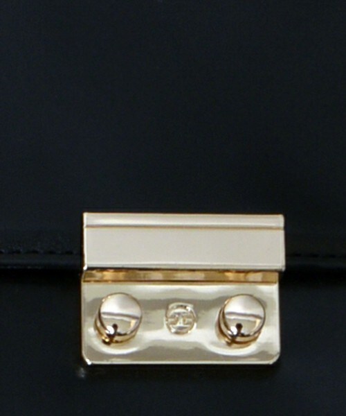 archives（アルシーヴ）の「ガラスPUスクエアショルダーバック（ショルダーバッグ・レディース・ブラック/グリーン/キャメル・MEDIUM）」の12枚目の写真