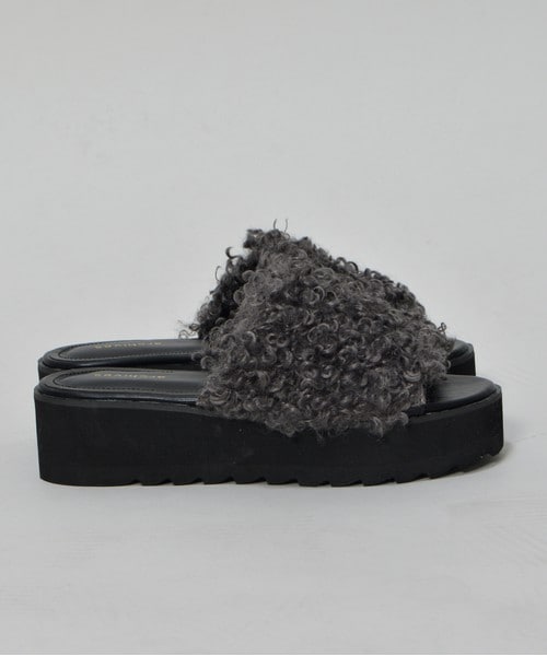 archives（アルシーヴ）の「プードルファーサンダル（サンダル・レディース・グレー/ベージュ・MEDIUM/LARGE）」の3枚目の写真