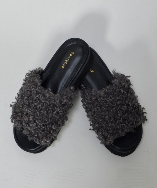 archives（アルシーヴ）の「プードルファーサンダル（サンダル・レディース・グレー/ベージュ・MEDIUM/LARGE）」の5枚目の写真