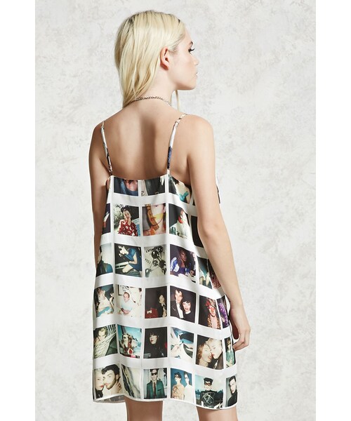 FOREVER 21（フォーエバー トゥエンティーワン）の「F21 x Maripolフォトグラフィックスリップワンピース（その他・レディース・WHITE/BLACK・S/M/L/ONE SIZE/ML/6/7/8/9/10）」の3枚目の写真