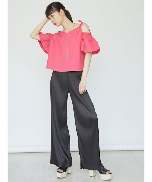 EMODA（エモダ）の「プリーツワイドパンツ（パンツ・レディース・ブラック/ネイビー/キャメル・F）」の7枚目の写真