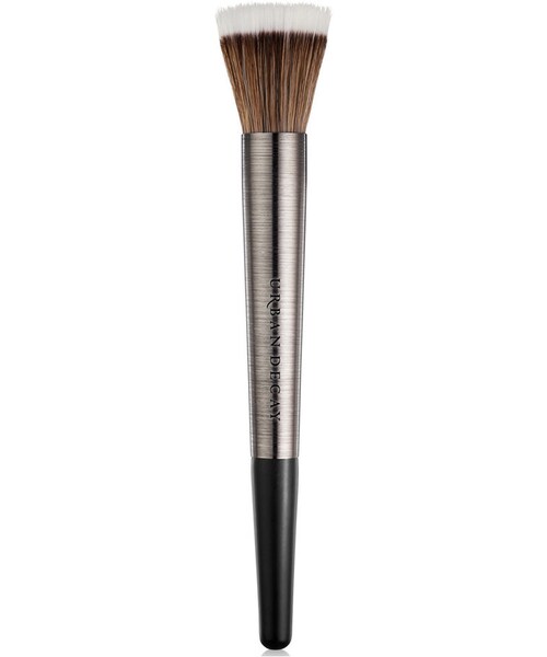 Urban Decay（アーバンディケイ）の「Urban Decay Brush Finishing Powder（メイクブラシ）」 WEAR