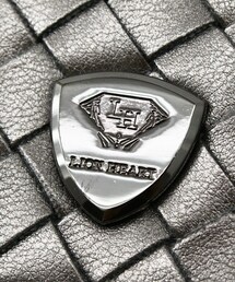 LION HEART（ライオンハート）の「Silver Mesh/2つ折り財布
