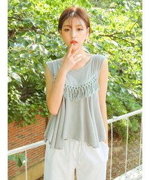 KORMARCH | タッセルポイントスリーブレスTシャツ(Tシャツ/カットソー)