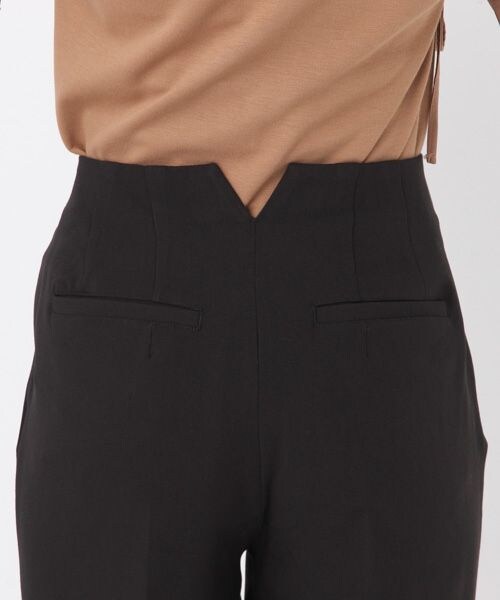 Andemiu（アンデミュウ）の「リボンベルトツキパンツ（パンツ・ブラック/キャメル）」の13枚目の写真