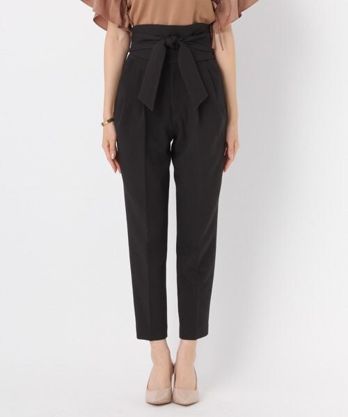 Andemiu（アンデミュウ）の「リボンベルトツキパンツ（パンツ・ブラック/キャメル）」の5枚目の写真