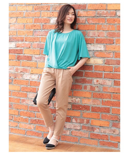 Green　Parks（グリーンパークス）の「【Special Price】・フロントタックフレアカットプルオーバー（トップス・オフホワイト/レッド/イエロー/グリーン/サックスブルー/ネイビー・F）」の2枚目の写真