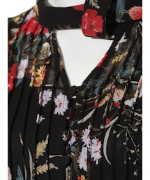 楽天市場】【SALE／40%OFF】バタフライフラワープリーツ