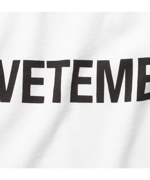 VETEMENTS(ヴェトモン)の「Vetements Staff Printed Cotton-Jersey T-Shirt(Tシャツ/カットソー・メンズ・White・XS/S/M)」の4枚目の写真