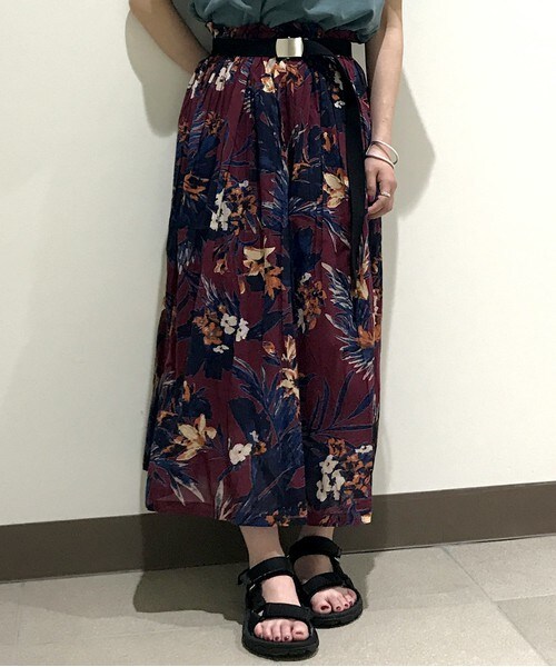 archives（アルシーヴ）の「コットンボイルプリントスカート（スカート・レディース・オフホワイト/ネイビー/ワイン・MEDIUM）」の3枚目の写真