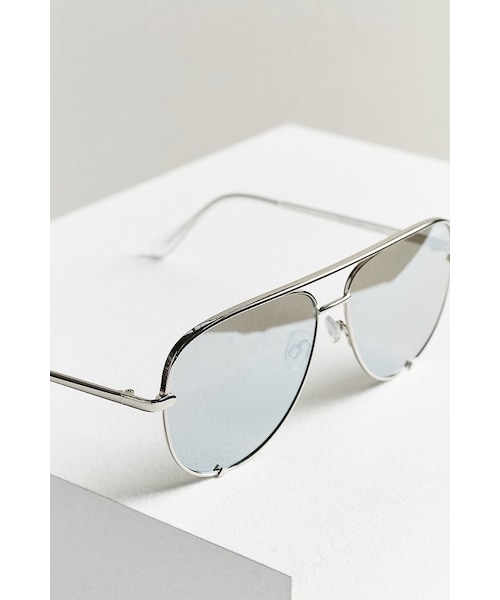 quay（キー）の「Quay X Desi Perkins High Key Aviator Sunglasses（サングラス・レディース・Blue/Gold/Gray/Black・ONE SIZE）」の6枚目の写真