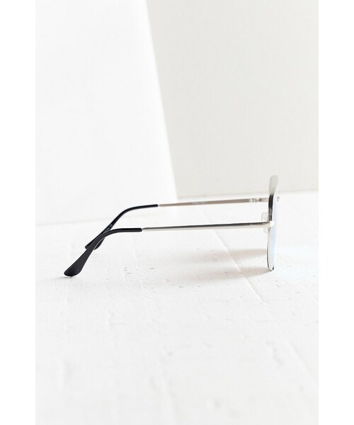 quay（キー）の「Quay X Desi Perkins High Key Aviator Sunglasses（サングラス・レディース・Blue/Gold/Gray/Black・ONE SIZE）」の11枚目の写真