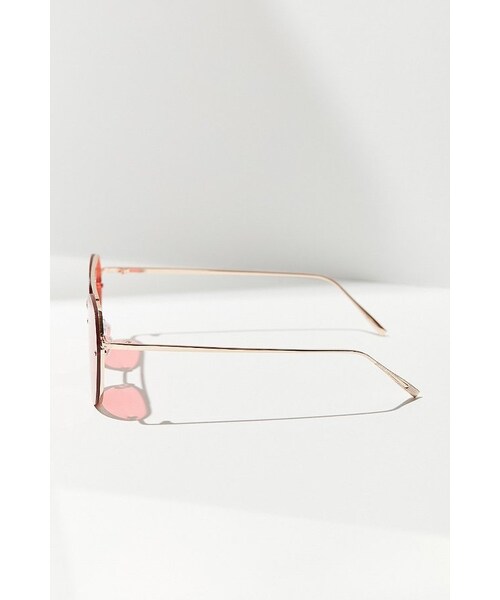URBAN OUTFITTERS（アーバンアウトフィッターズ）の「Urban Outfitters Fiona Translucent Aviator Sunglasses（サングラス・レディース・Red/Yellow・ONE SIZE）」の7枚目の写真