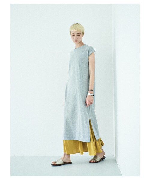 AMERICAN HOLIC（アメリカンホリック）の「【Special Price】・サテンギャザーマキシスカート（スカート・ブラック/ピンク/グレーベージュ/イエロー/ターコイズブルー/サックスブルー/ネイビー/パープル・F）」の4枚目の写真