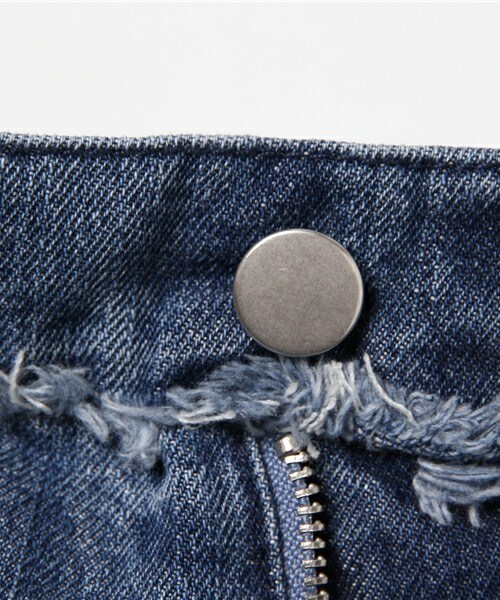 archives（アルシーヴ）の「2トーンフリンジデニムショートパンツ（その他パンツ・レディース・ブルー/ロイヤルブルー・SMALL/MEDIUM）」の10枚目の写真