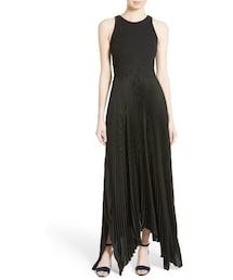 theory（セオリー）の「Women