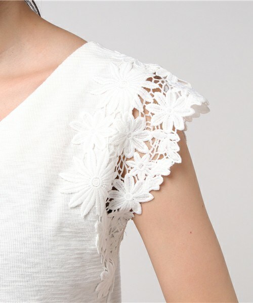 archives（アルシーヴ）の「袖レースＴシャツ（Tシャツ/カットソー・レディース・オフホワイト/ブラック/ブルー・MEDIUM）」の8枚目の写真