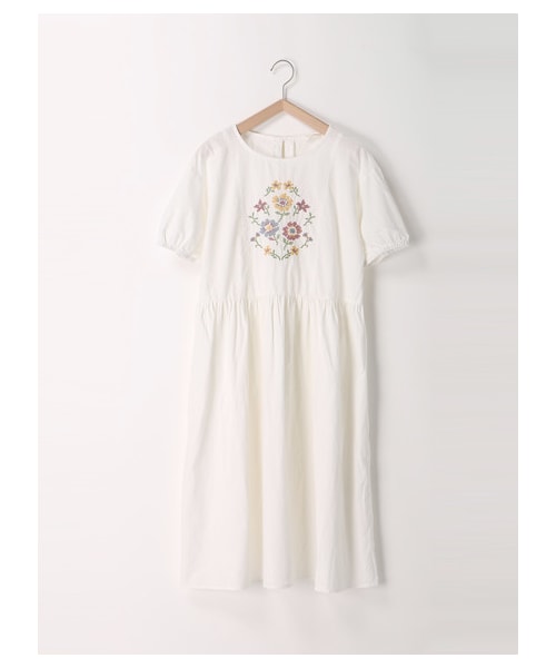 ehka sopo（エヘカソポ）の「花刺繍ワンピース（ワンピース/ドレス・オフホワイト/ブラック/ミント・M）」の8枚目の写真