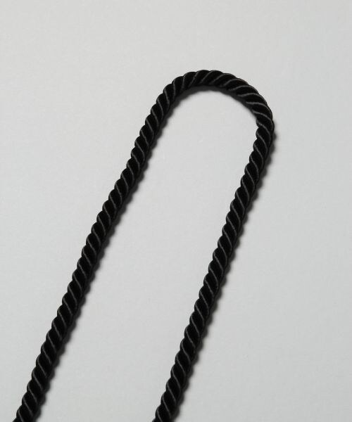 HARE(ハレ)の「ウッドモチーフネックレス(アクセサリー・オフホワイト/ブラック)」の10枚目の写真