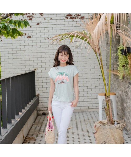 no brand（ノーブランド）の「アロハ ヤシの木 刺繍 Tシャツ（T