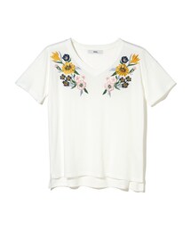 GRL | フラワー刺繍VネックTシャツ(Tシャツ/カットソー)
