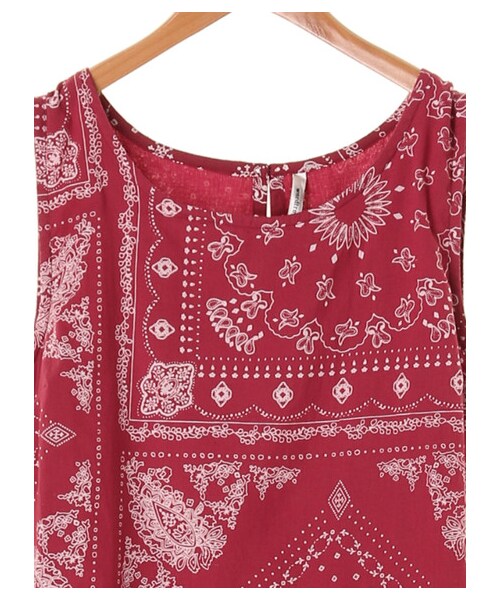 Green　Parks（グリーンパークス）の「wordtrobe ・バンダナプリントワンピース（ワンピース/ドレス・レッド・F）」の4枚目の写真