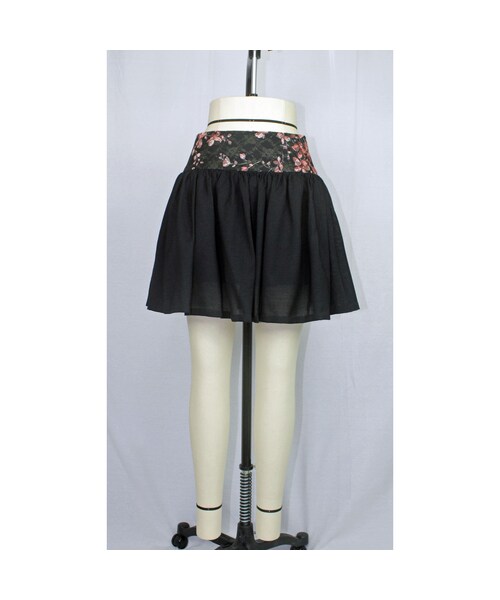 no brand（ノーブランド）の「【帯ボトムスシリーズ】ヒップハングのギャザースカート　(ブラック)　B28（スカート・レディース・その他）」の2枚目の写真