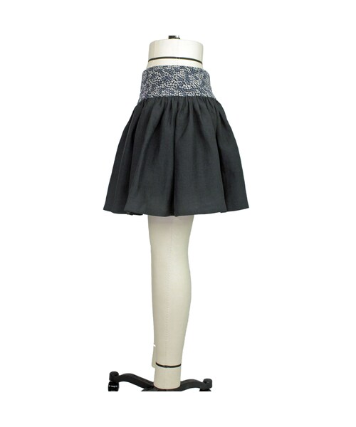 no brand（ノーブランド）の「【帯ボトムスシリーズ】ヒップハングのギャザースカート　本体：ベルギーリネン　(ブラック)　B4　【送料・代引き手数料無料】（スカート・レディース・その他）」の3枚目の写真