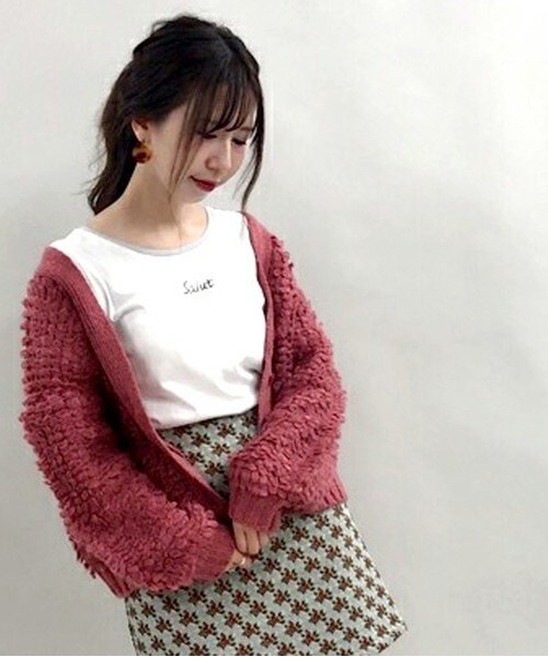 archives（アルシーヴ）の「後ろ重ねＶループ編みニットカーデ（カーディガン/ボレロ・レディース・ブラック/シルバーグレー/ベージュ/ラベンダー/ピンク系その他・MEDIUM）」の5枚目の写真