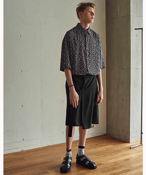 LAD MUSICAN ラッドミュージシャン 20AW スカルフラワー シャツ LAD MUSICIAN（ラッドミュージシャン）の「スカルフラワープリント