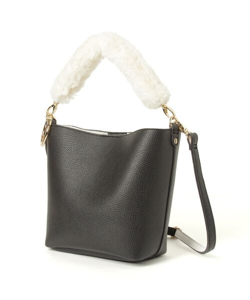 Andemiu（アンデミュウ）の「ファーストラップ３ＷＡＹＢＡＧ（バッグ・グレー/ブラック/レッド）」の2枚目の写真