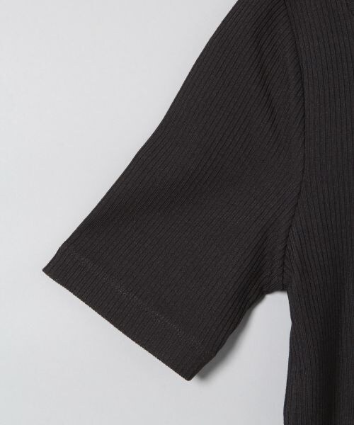 JEANASIS（ジーナシス）の「リブタイトVSS（トップス・オフホワイト()/ブラック()/グリーン()）」の8枚目の写真